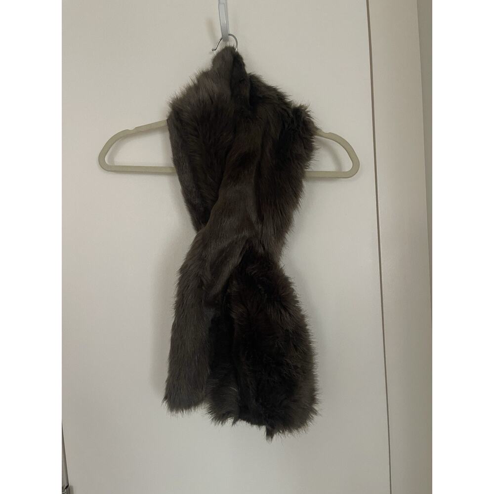 Banana Republic Faux Fur Olive Green Glam Party Pull Through Neck Scarf 50"